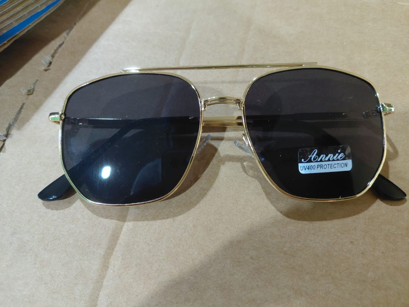 Annie Classic Gold Double Bridge Square Sunglasses